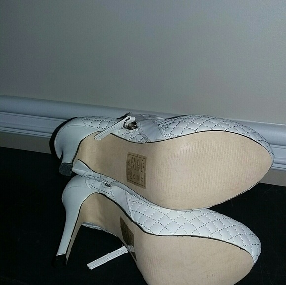 Booties -5 inch heels - Picture 4 of 4